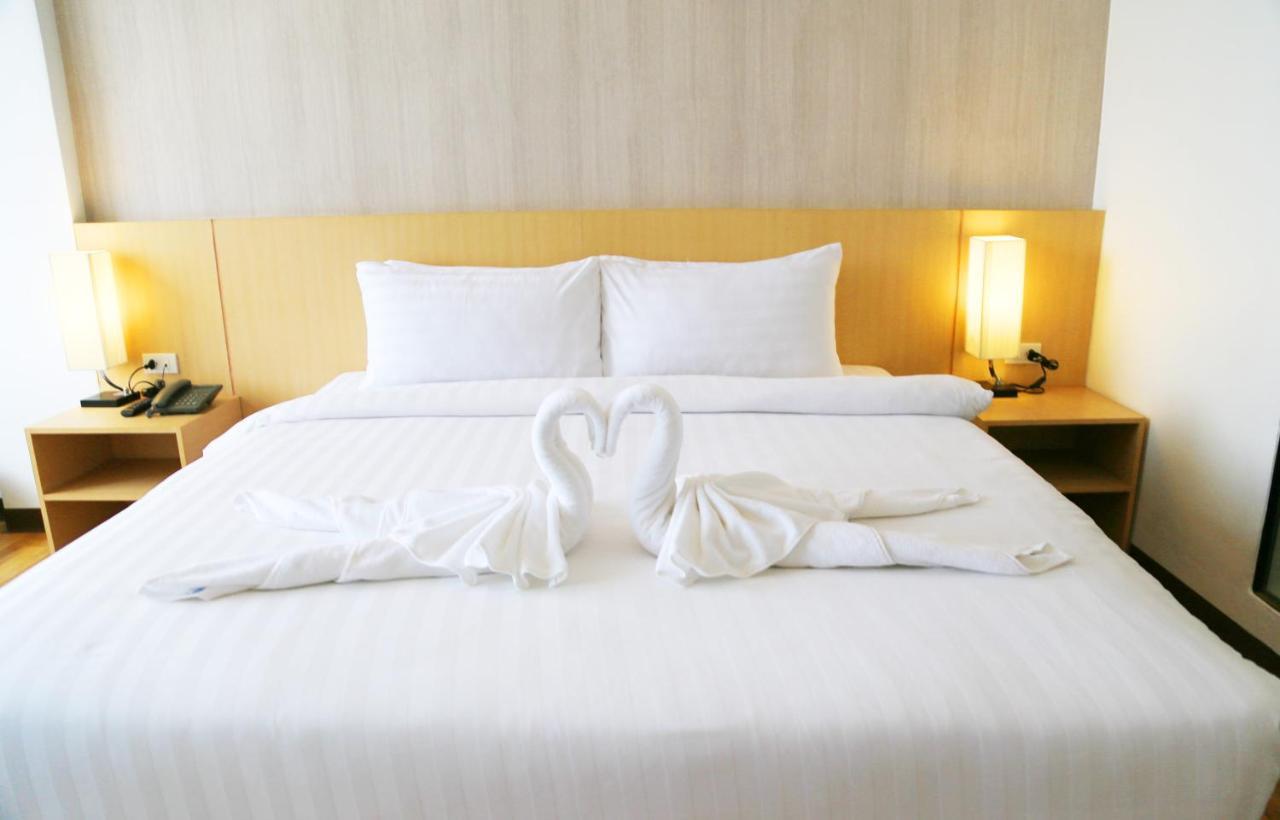 Sr Boutique Hotel 타케크 외부 사진