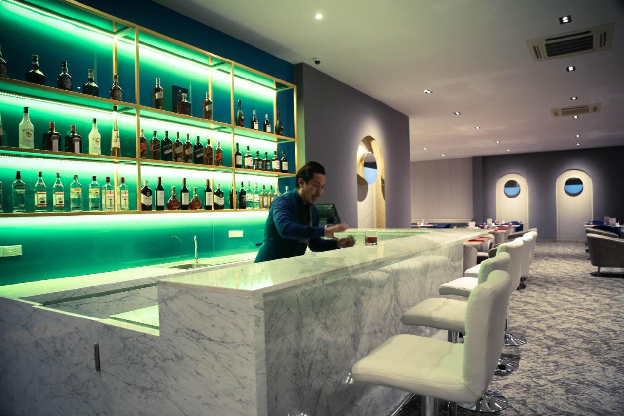 Sr Boutique Hotel 타케크 외부 사진